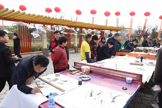 漢川首屆河蟹豐收節(jié) 以蟹為媒，繪就農(nóng)旅融合新畫卷